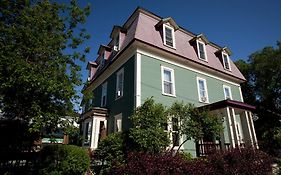 Le Pleasant Hotel